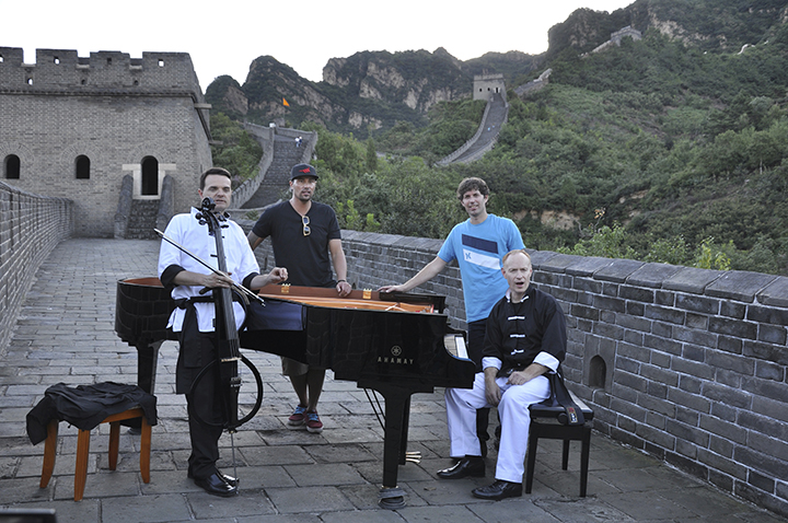 The Piano Guys在长城上演奏酷游ku游登陆页
钢琴 